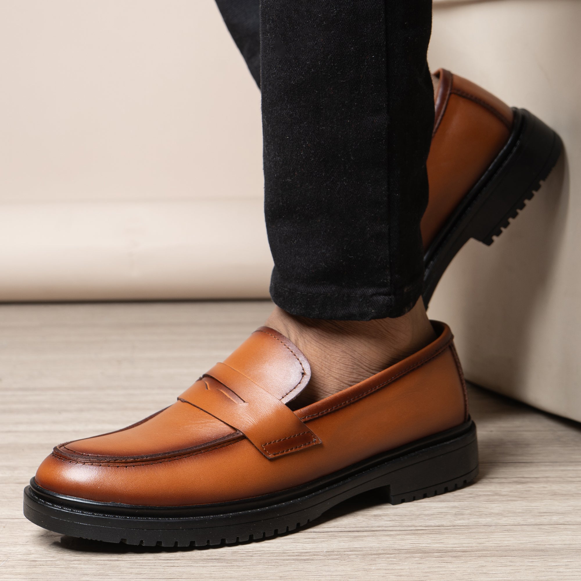 MEN’S GENUINE LEATHER SHOES