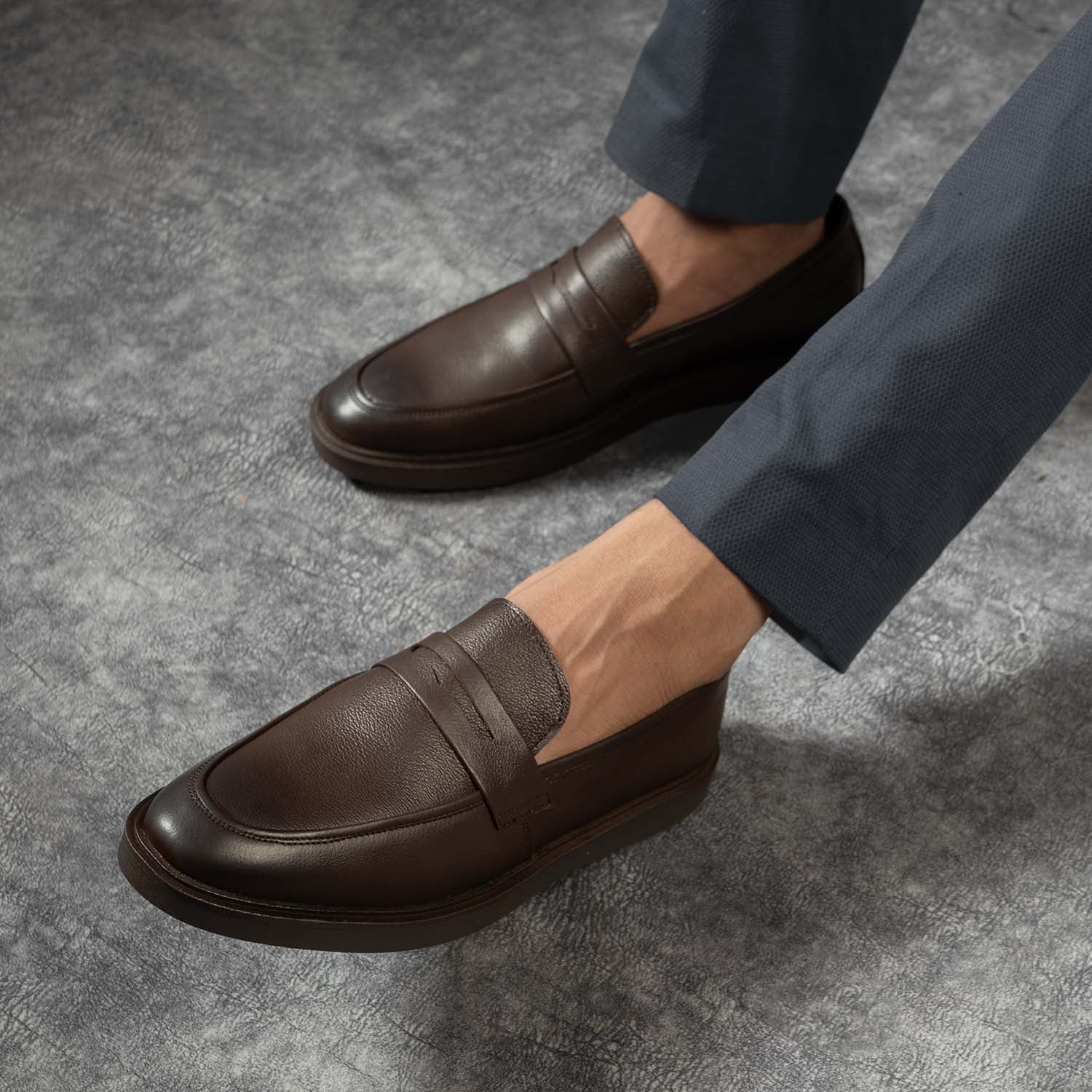 CLASSIC MEN’S LOAFER SHOE