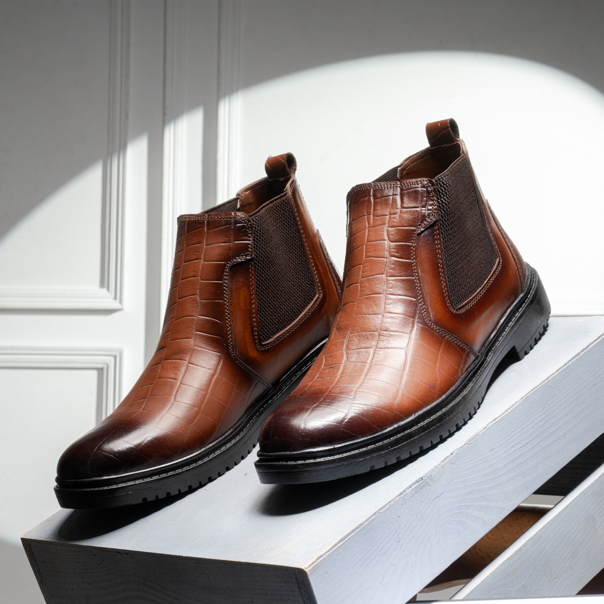 MEN’S HALF BOOT SHOE