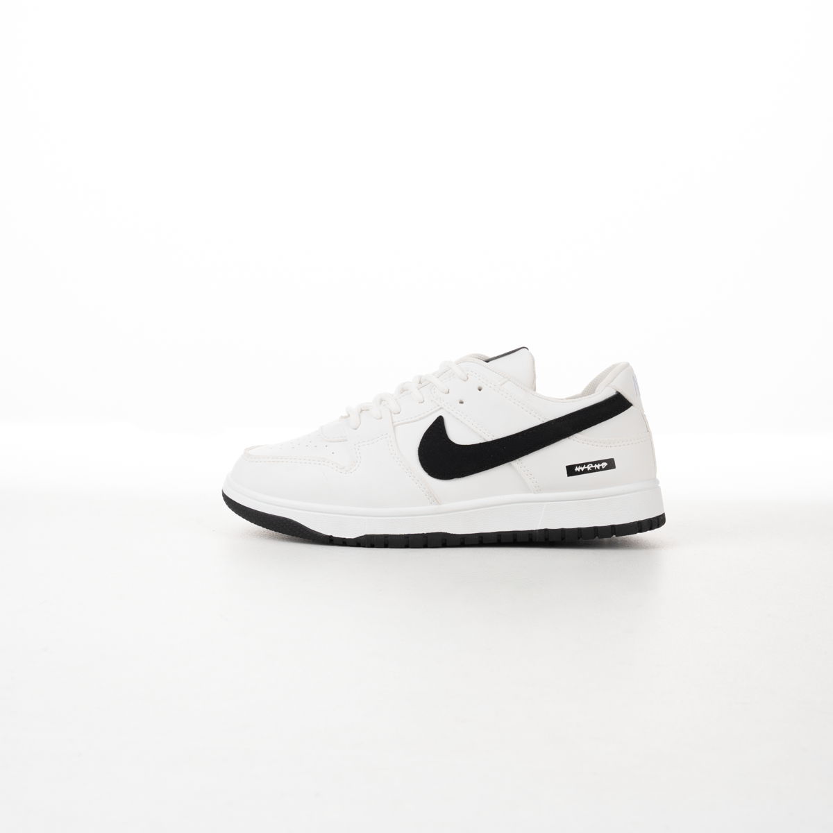 SNEAKERS NIKE