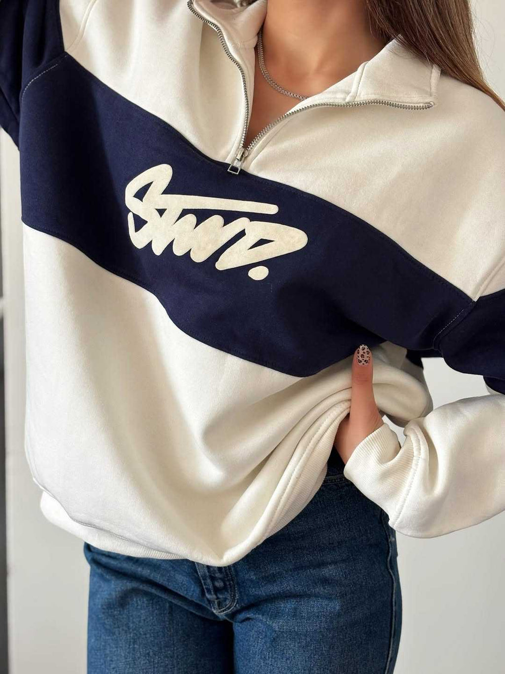 STWD OVERSIZE QUARTER-ZIP SWEATSHIRT